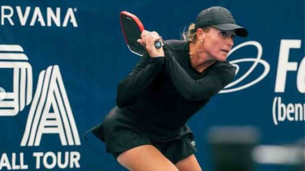 How old is Brooke Buckner